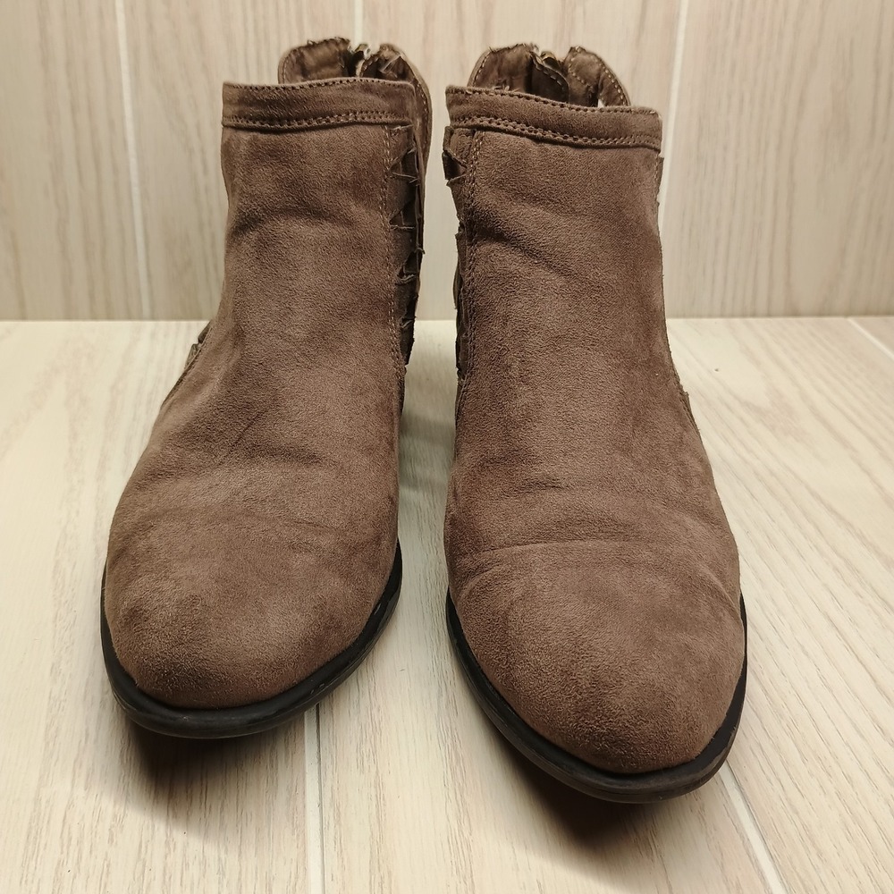 BAMBOO Womens Sadie-35S Size 6 Ankle Booties Brown Cuban Heel Zip Up‎ Geometric - Picture 6 of 10